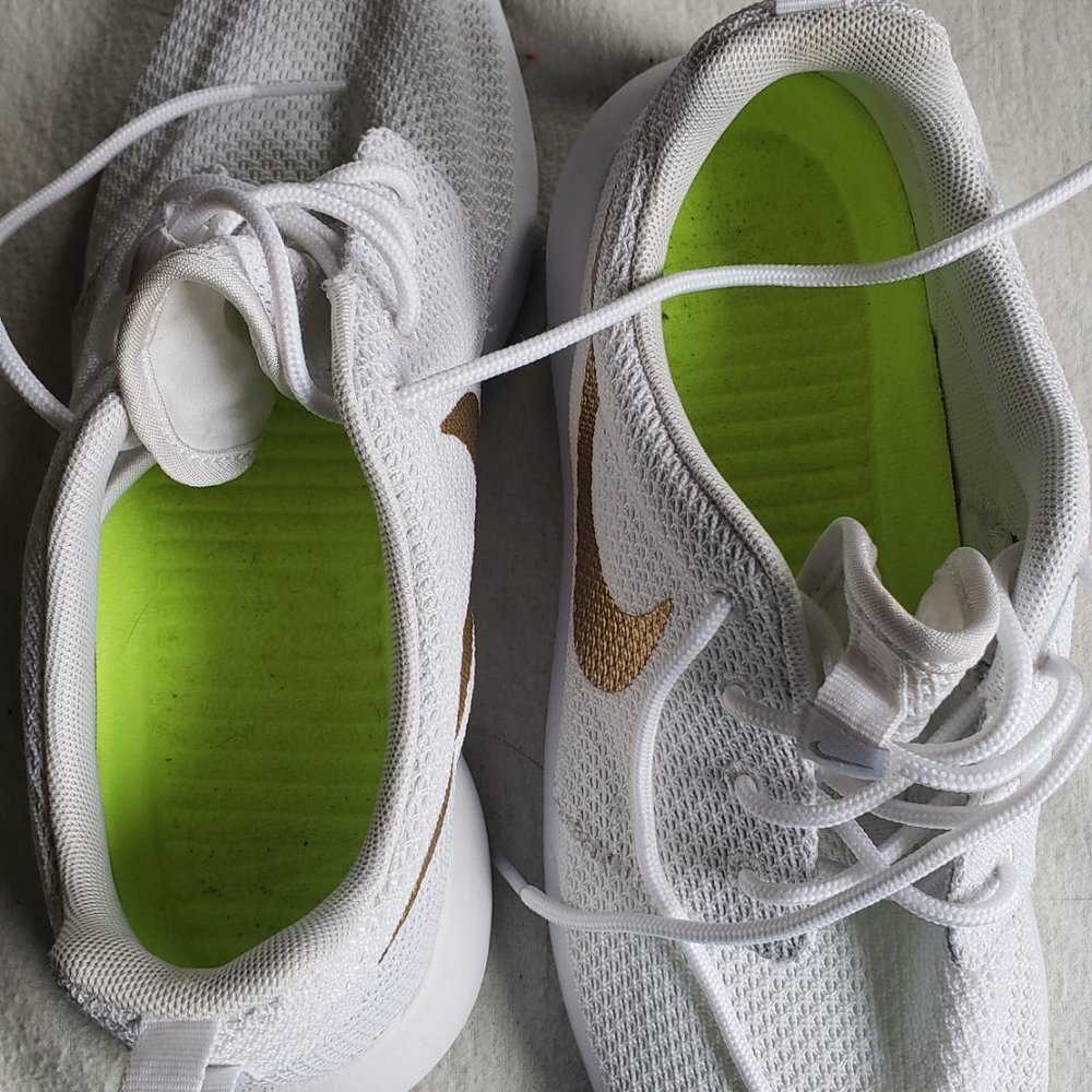 White Gold Nike Sneakers. - Picture 6 of 8